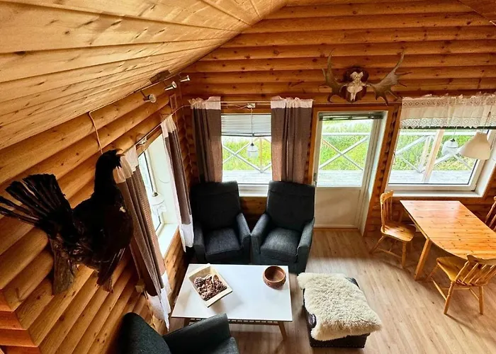 Polar Skaidi Cabin